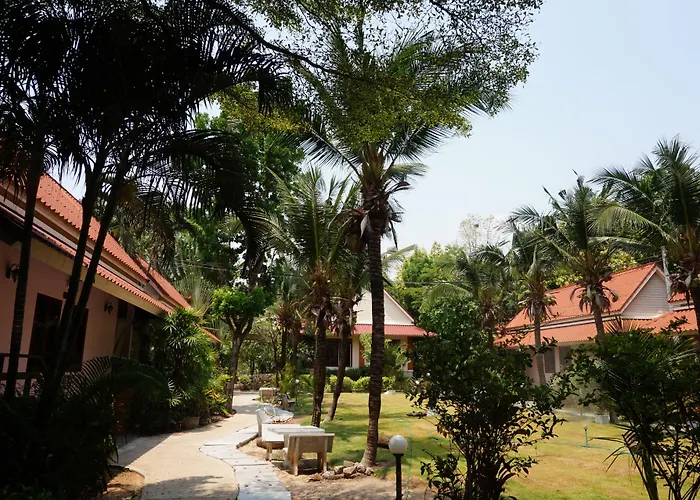 Tonwa Resort Hotel