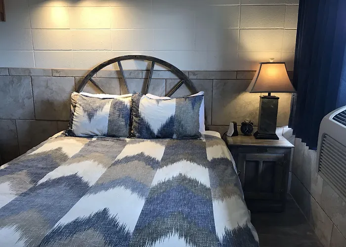 Lariat Motel