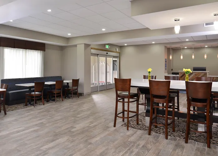 Americas Best Value Inn & Suites