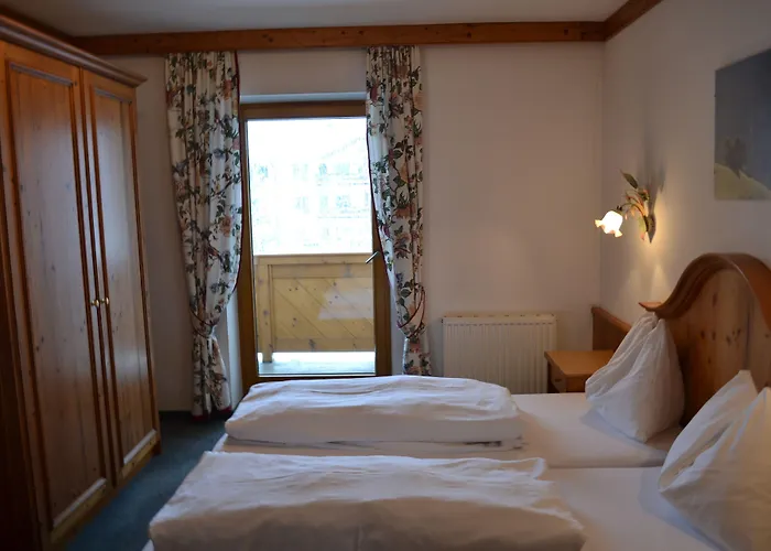 Hotel Aurach
