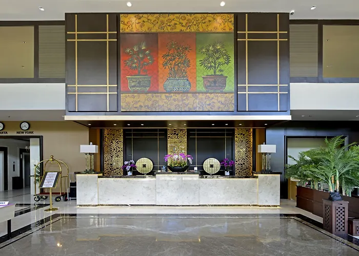 Aria Centra Surabaya