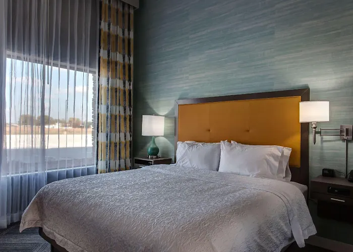 Hampton Inn & Suites-Wichita/Airport, Ks