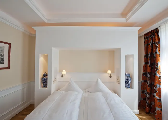 Hotel Weinberg-Schlößchen