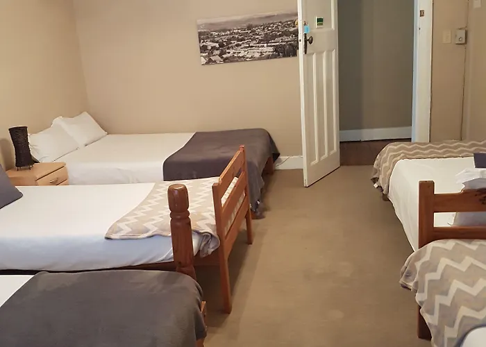 Oasis Shanti Backpackers