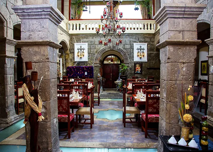 Roka Plaza Hotel Boutique