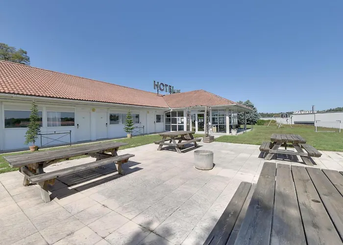 Fasthotel Well Inn Macon Sud - Un Hotel Fh Confort
