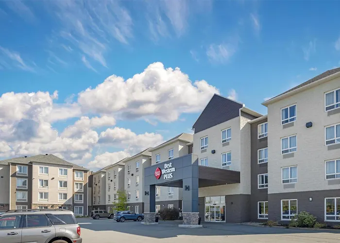 Best Western Plus Dartmouth Hotel&Suites