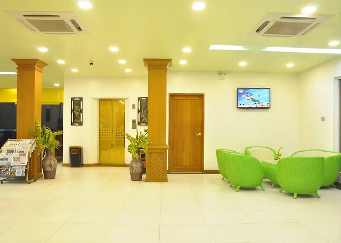 Paragon Hotel