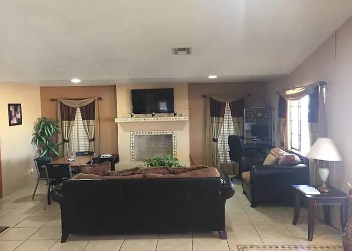 Pearsall Motels