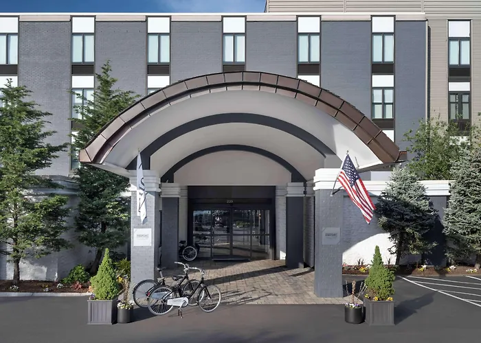 Freepoint Hotel Cambridge, Tapestry Collection By Hilton