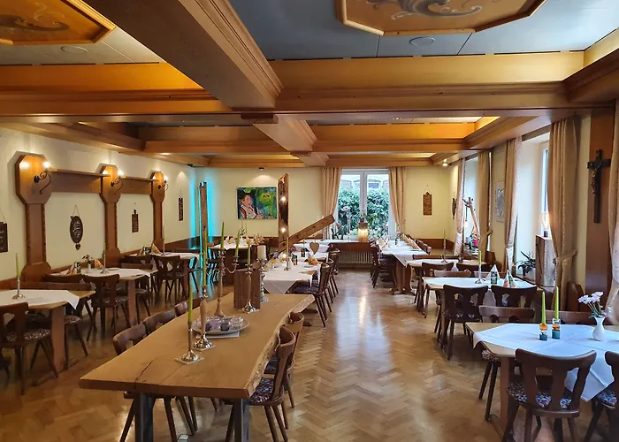 Hotel Neuenburger Hof