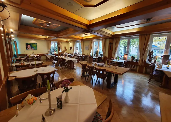 Hotel Neuenburger Hof
