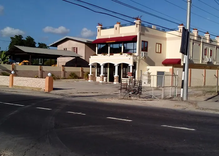 Grand Diamond Hotel Trinidad