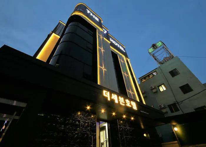 The 7 Hotel