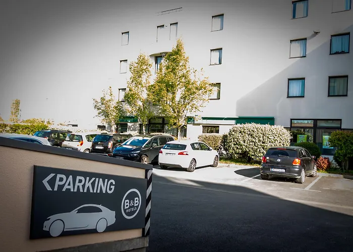 B&B Hotel La Rochelle Centre 3 Etoiles