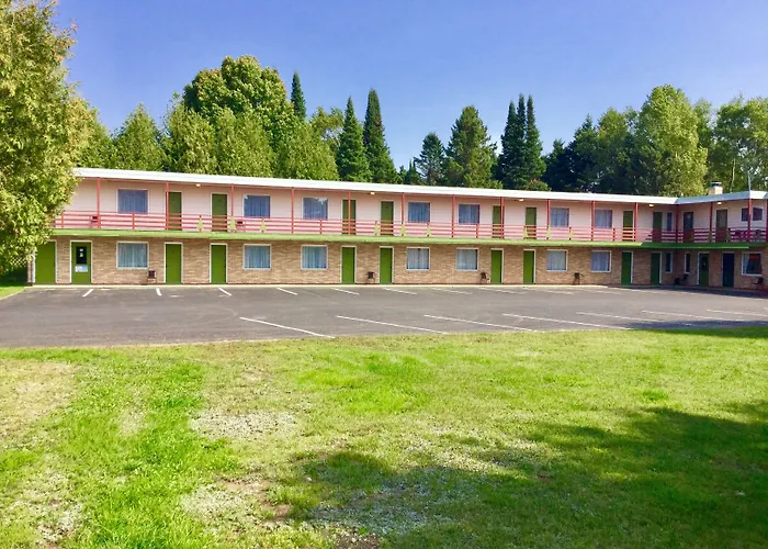 Cedars Motel