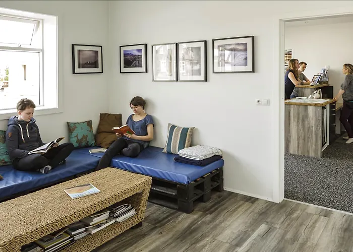 Bakki Apartments & Hostel