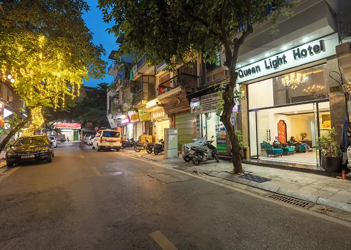 Queen Light Hotel - Ha Noi Old Quater