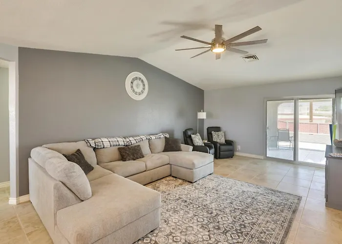 2 Mi To Lake Havasu: Home W/ Patio & Pool