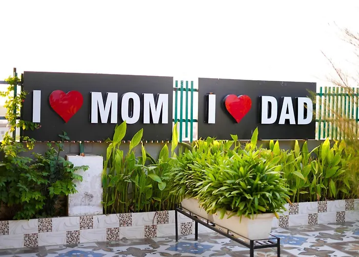 Hotel Red Apple Near Railway Station Chandigarh