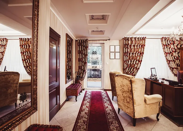 Park Lane Hotel