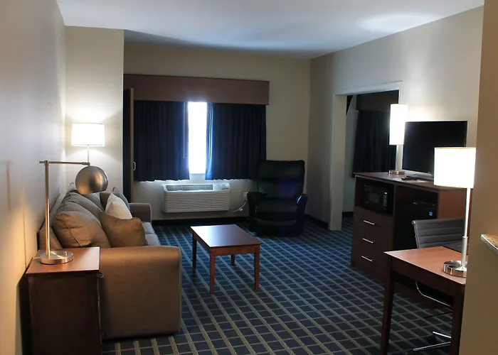 Reston Lodge & Suites - Emmetsburg
