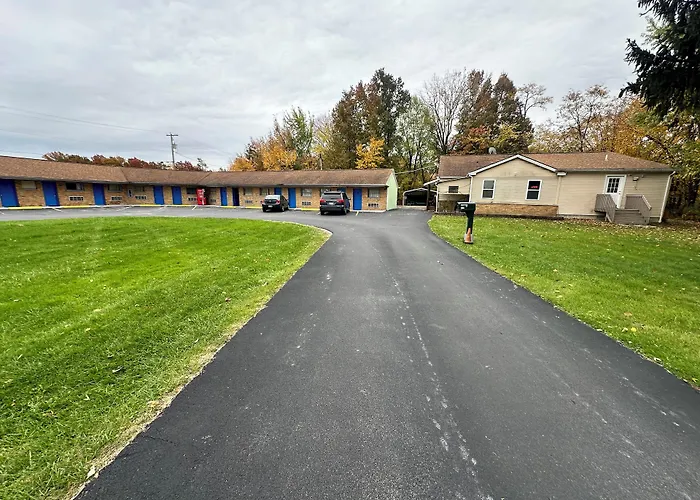 Westgate Manor Motel Austintown & Youngstown Ohio