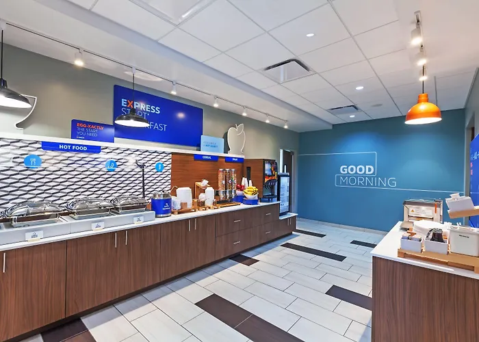 Holiday Inn Express & Suites Tulsa South - Woodland Hills By Ihg