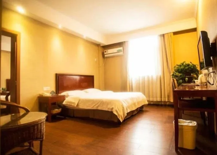 Greentree Inn Nanjing Yuhuatai Scenic Spot China Gate Subway Station Express Hotel
