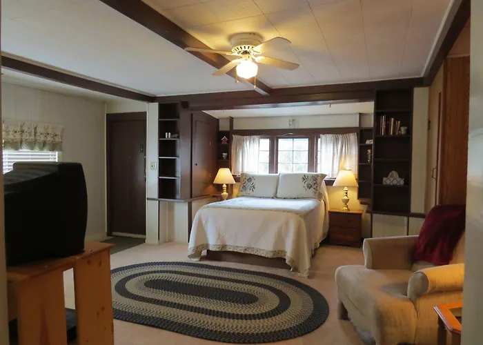 The Pines Country Inn