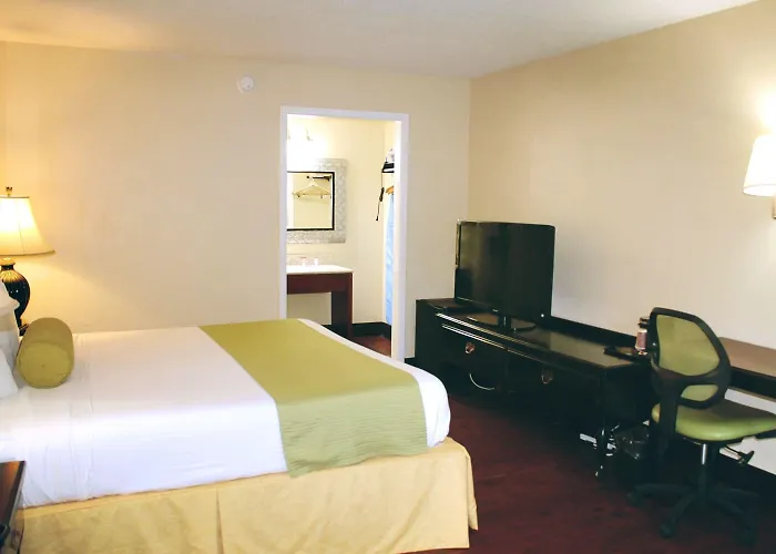Residence Hub Inn And Suites