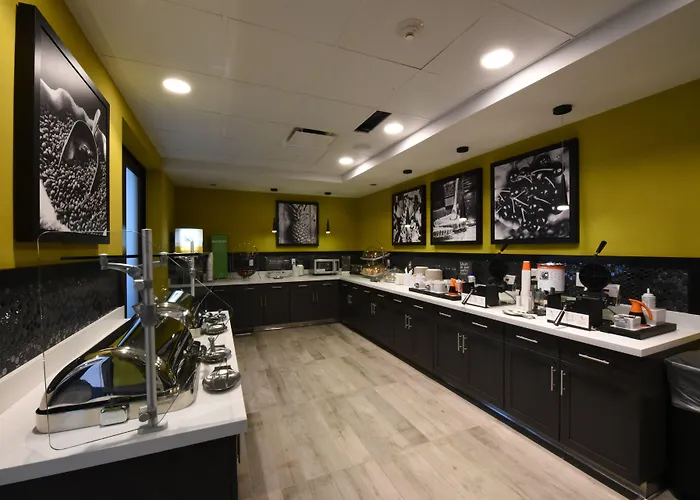 Hampton Inn & Suites Irvine/Orange County Airport