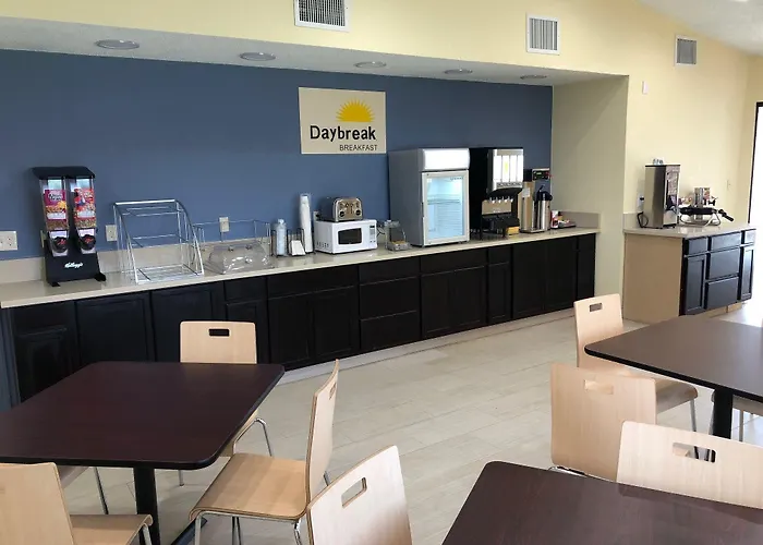 Days Inn By Wyndham King-Winston Salem Area
