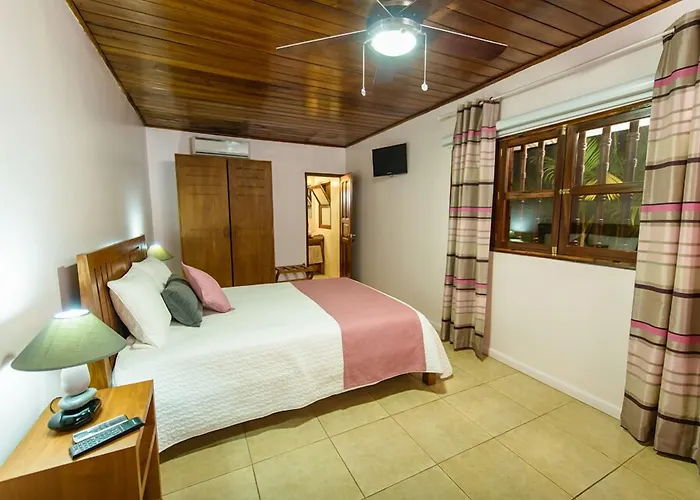 Hotel Flor De Sarta