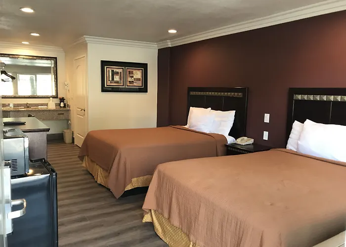 Hyland Inn Near Legoland