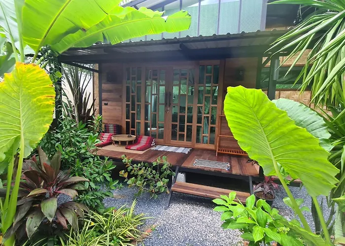 Tee Bungalow In The Jungle