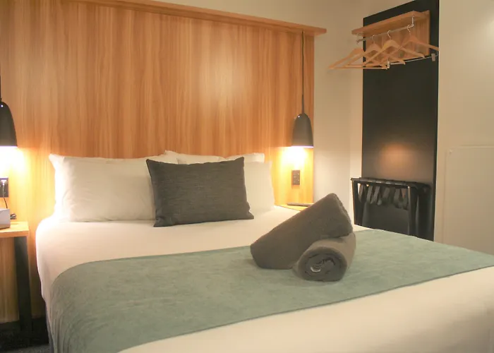 No. 9 Hotel