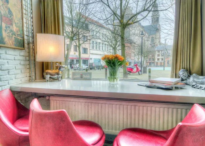Hotel Urban Dreams