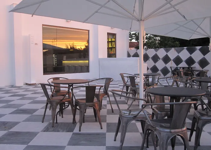 N1 Hostel Apartments And Suites