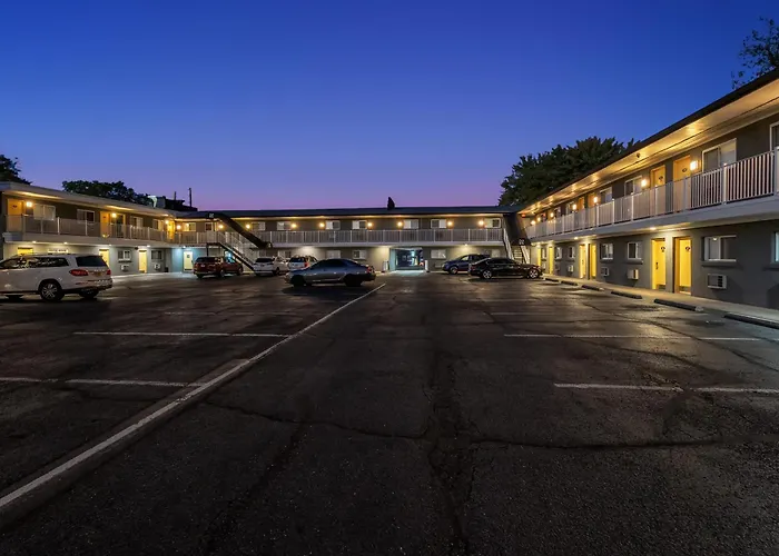 Bentley Motel