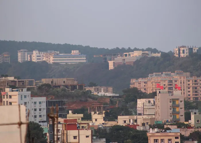Black Buck Homestay - Serviced Apartments - Shared Private Rooms