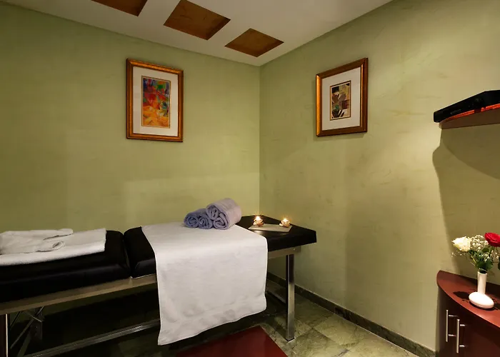Eastyard Khobar Hotel