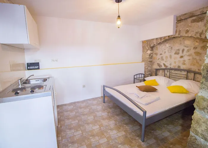 Hostel Omis