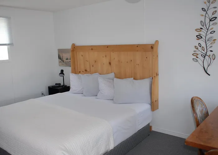 Harbourview Motel And Accommodations
