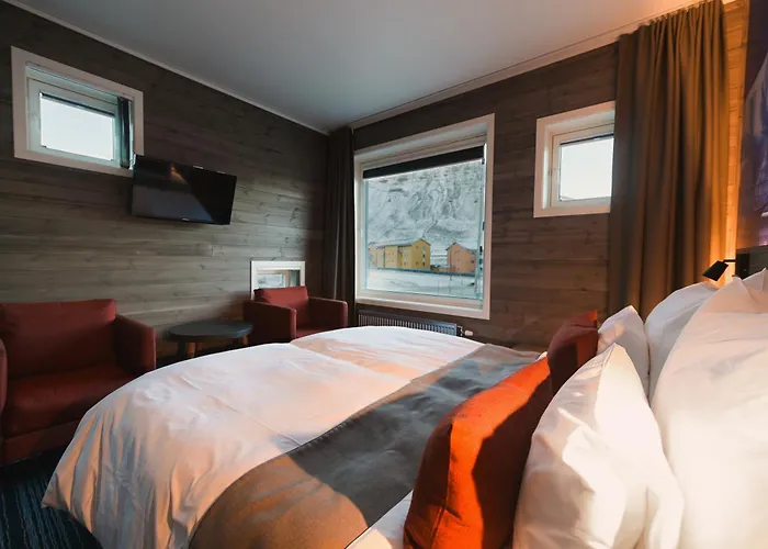 Svalbard Hotell | Polfareren