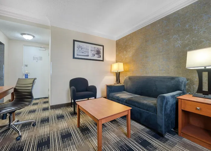 Best Western Inn At The Rochester Airport