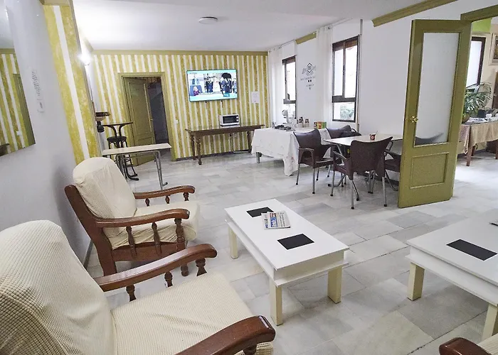 Hotel Virgen De Los Reyes