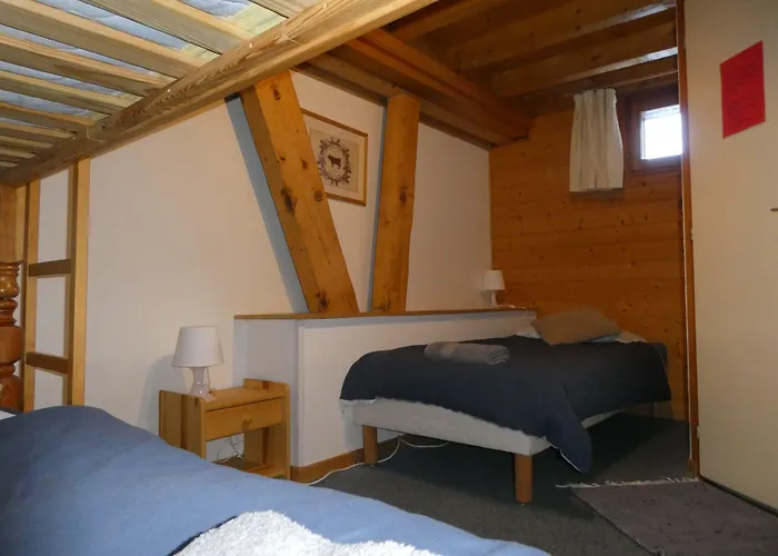 Central Hostel Chatel