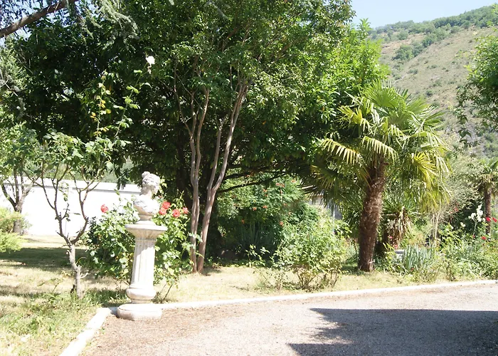 Hotel Pyrene