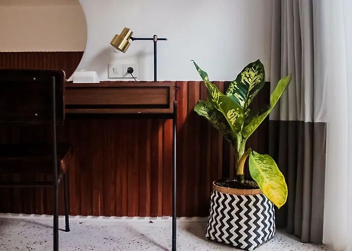 Blackbird Hotel